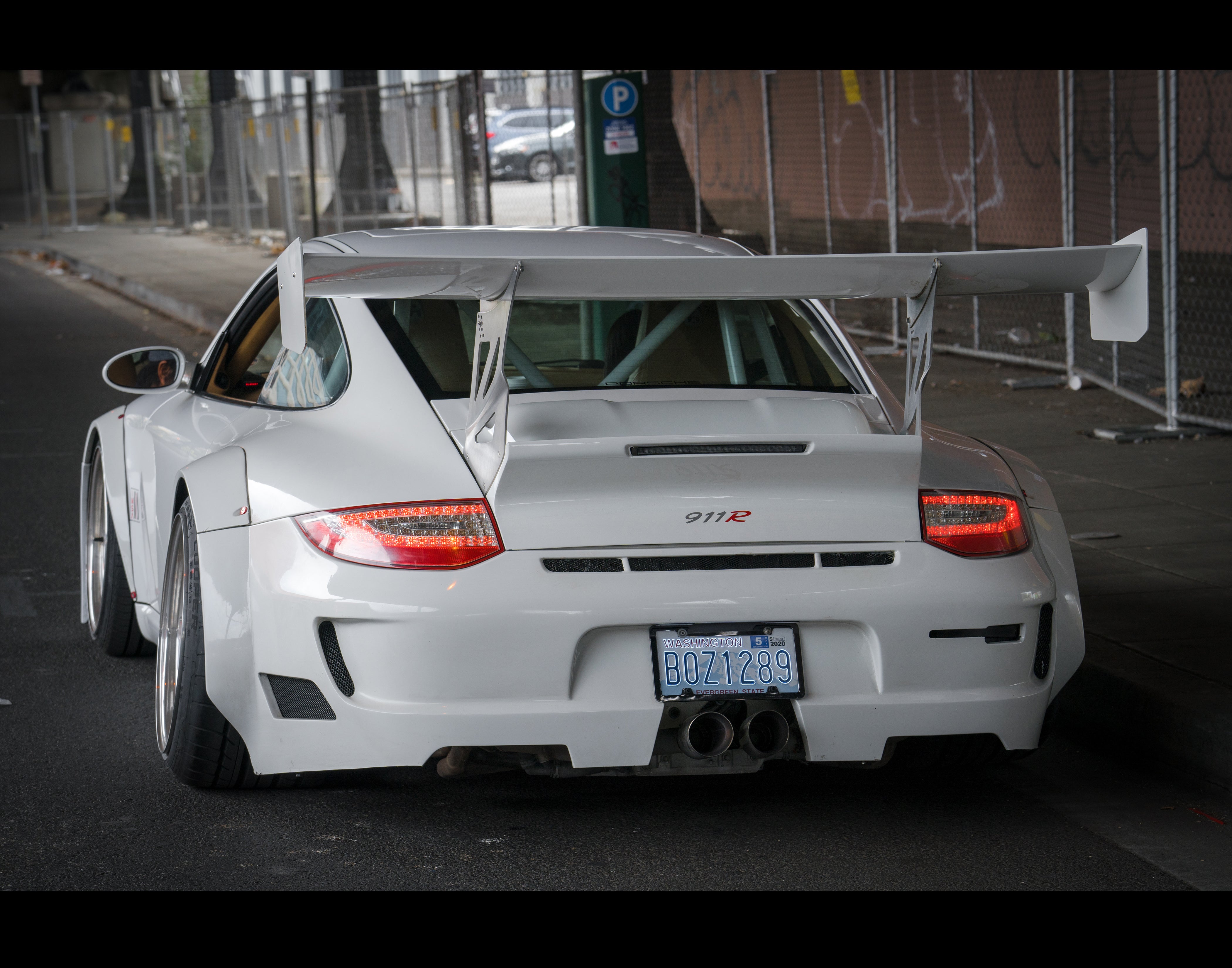 (Car) Kit 1P L.E.D license plate cover [Single Cover]